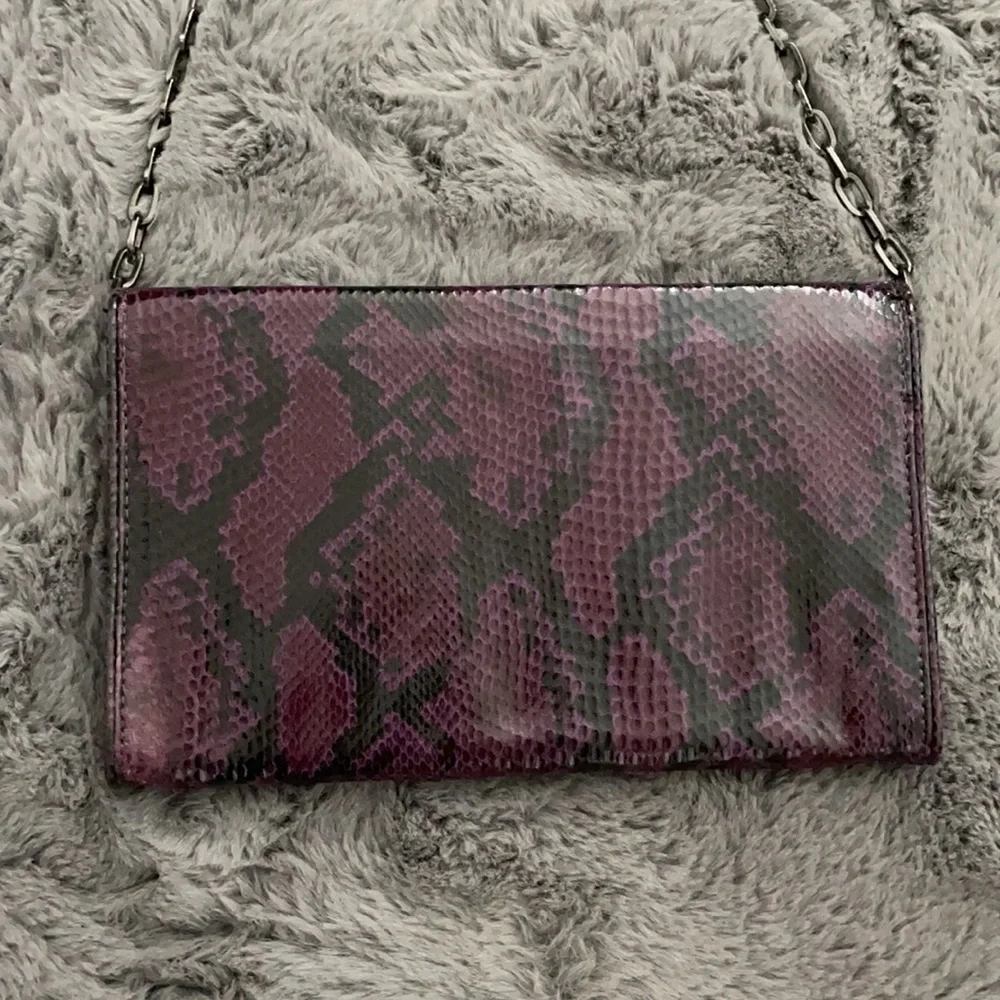 WHBM Amethyst & Black Snakeskin Clutch with Chain - Picture 2 of 9